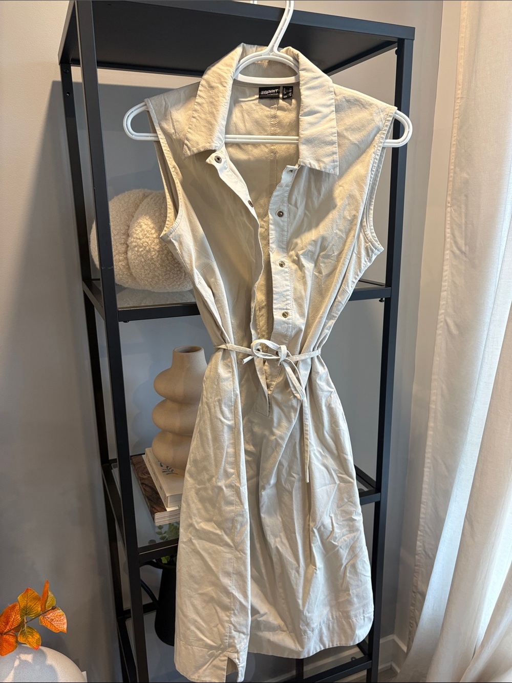 087 Esprit Sleeveless Button-Front Dress in Light Beige